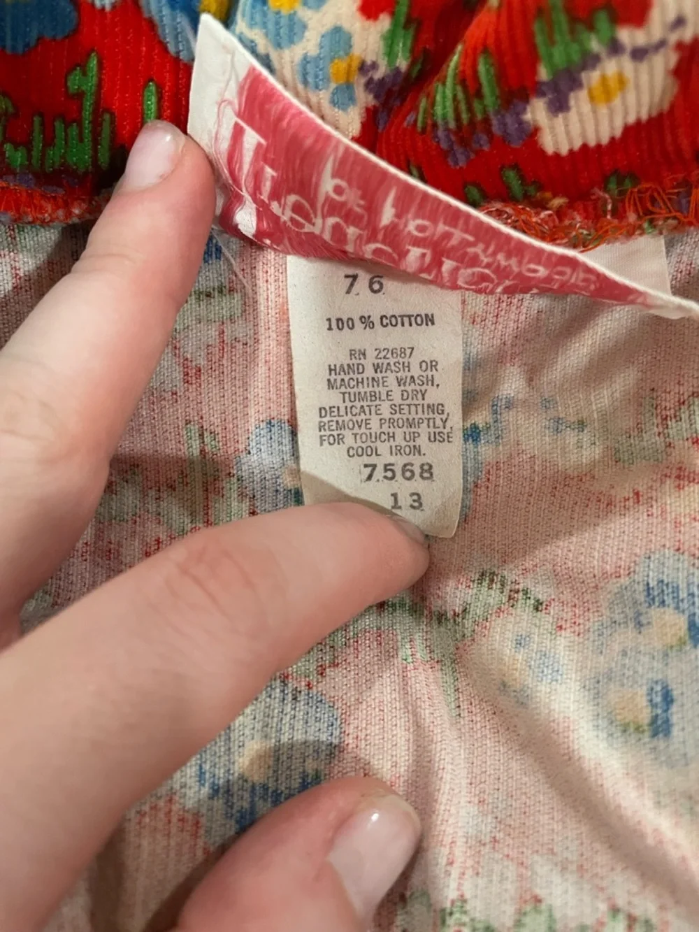 RARE VINTAGE Red Floral Tie-Waist Corduroy Jacket c. 60s/70s - Picture 6 of 6